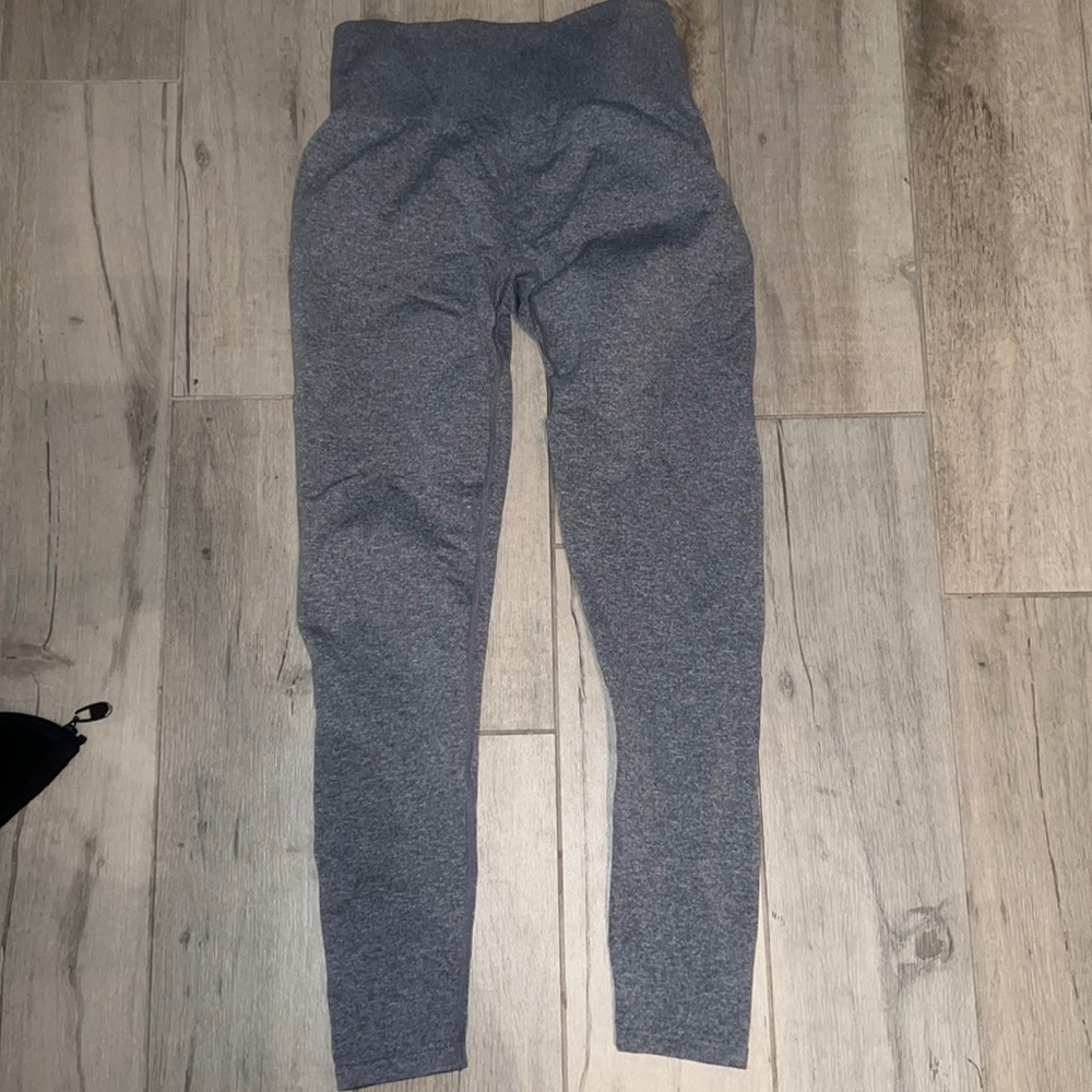 NVGTN leggings size medium
